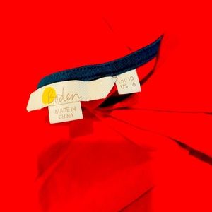 Low V shape back  long sleeve tshirt